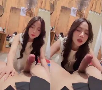 Clip sex nàng sugar baby xinh đẹp với làn da mịn màng