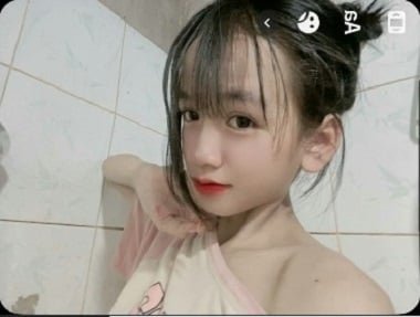 Mai Nhi trông ngây thơ nhưng cực kỳ đầy dục